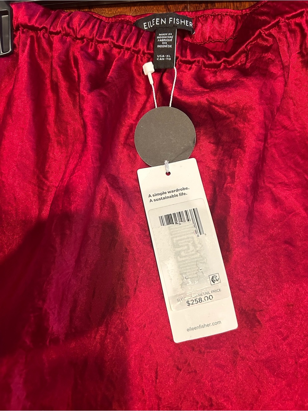 Eileen Fisher Red sophisticated textured satin Crinkled pull on Maxi Skirt XL - Picture 3 of 6